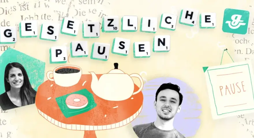 Jugendarbeitsschutzgesetz Pausen: Zwei lächelnde Personen, Kaffee, Tee und ein Donut auf einem Tisch. Scrabble-Buchstaben bilden "Gesetzliche Pausen".